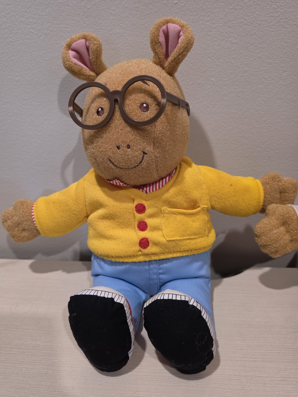 Vintage 90s Playskool Hasbro PBS Kids Arthur & DW Plush Set - Picture 2 of 11